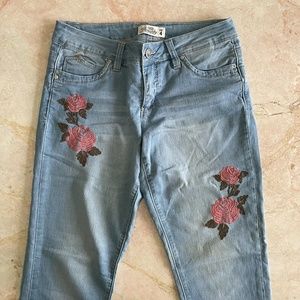 Royalty Rose Embroidered Mom Jeans